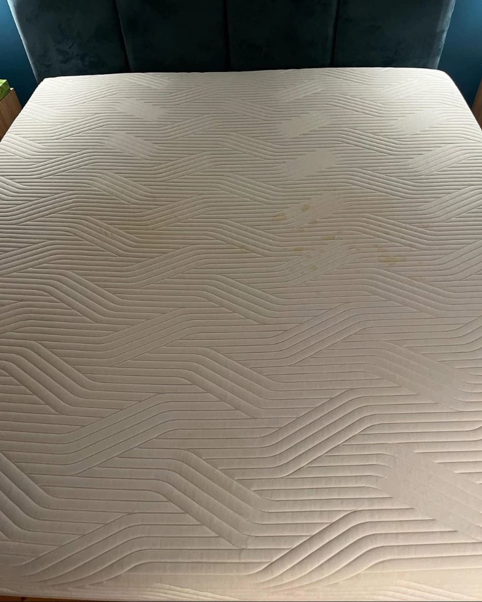 Matelas avant son nettoyage
